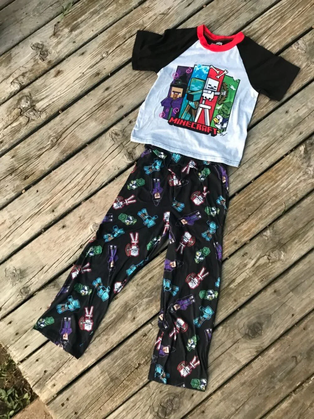 Minecraft Pajama Set Boys Size 10 Short Sleeve Shirt, Black Pants, Black Shorts